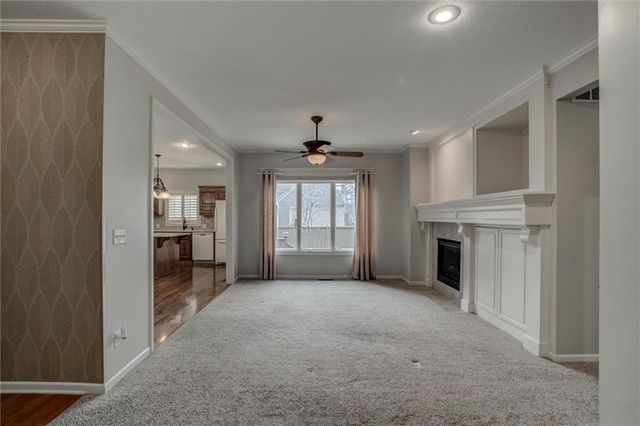 7866 W 157th Terrace, Overland Park, KS 66223