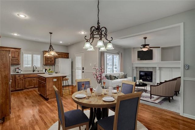 7866 W 157th Terrace, Overland Park, KS 66223