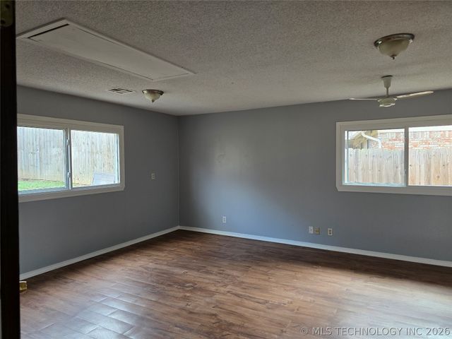 7805 S College Avenue, Tulsa, OK 74136