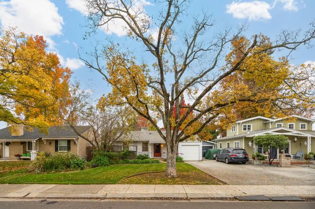 5228 F St, Sacramento, CA 95819