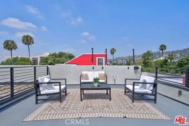 1204 N Orange Grove Ave Avenue, West Hollywood, CA 90046