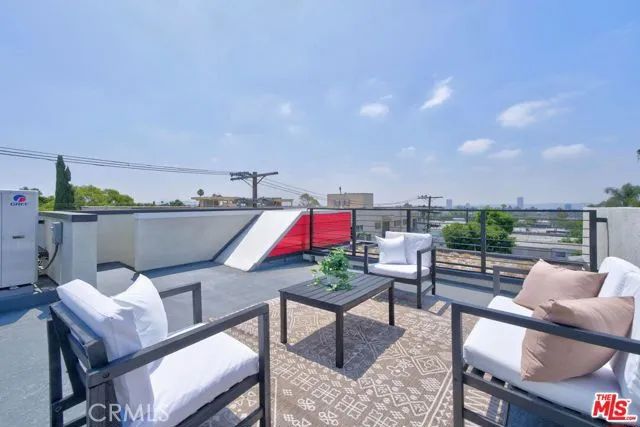 1204 N Orange Grove Ave Avenue, West Hollywood, CA 90046