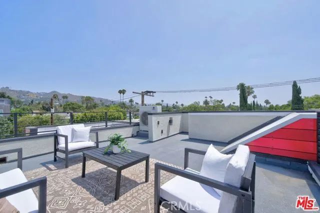 1204 N Orange Grove Ave Avenue, West Hollywood, CA 90046