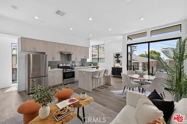 1204 N Orange Grove Ave Avenue, West Hollywood, CA 90046