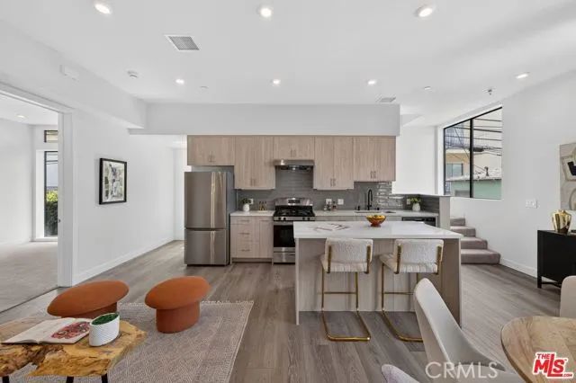 1204 N Orange Grove Ave Avenue, West Hollywood, CA 90046