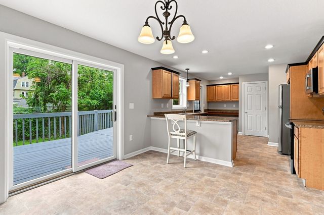 192 Empire St, Chicopee, MA 01013