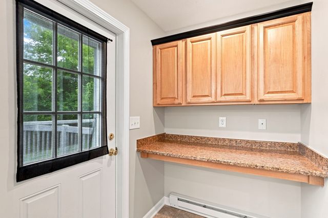 192 Empire St, Chicopee, MA 01013