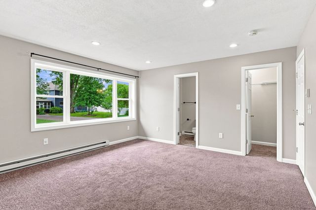 192 Empire St, Chicopee, MA 01013