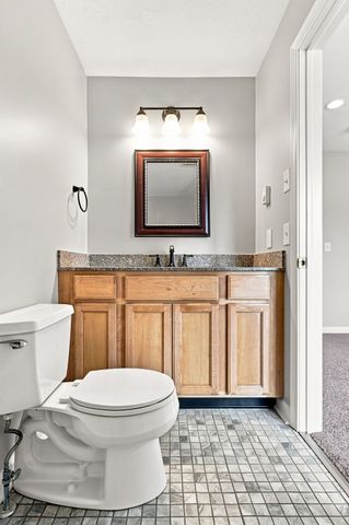 192 Empire St, Chicopee, MA 01013