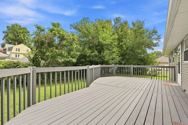 192 Empire St, Chicopee, MA 01013