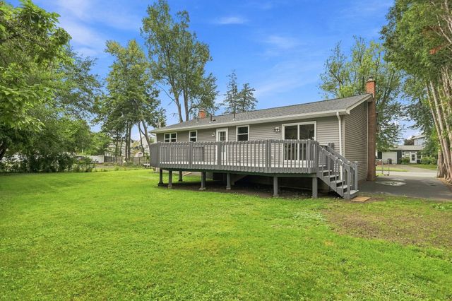 192 Empire St, Chicopee, MA 01013