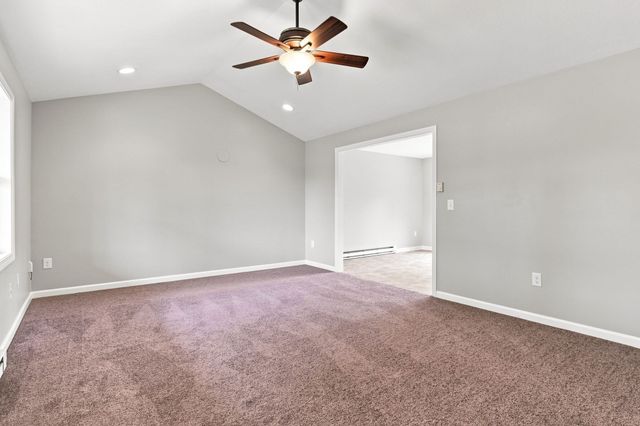 192 Empire St, Chicopee, MA 01013