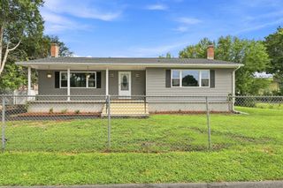 192 Empire St, Chicopee, MA 01013