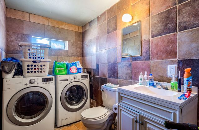 1800 Walter Street SE, Albuquerque, NM 87102