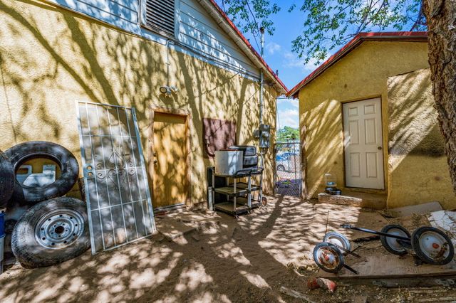 1800 Walter Street SE, Albuquerque, NM 87102