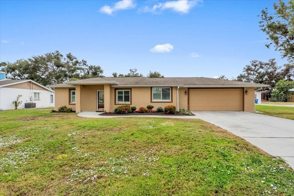 720 MYRTLE AVENUE, Venice, FL 34285
