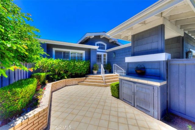 3741 Geranium, Corona Del Mar, CA 92625