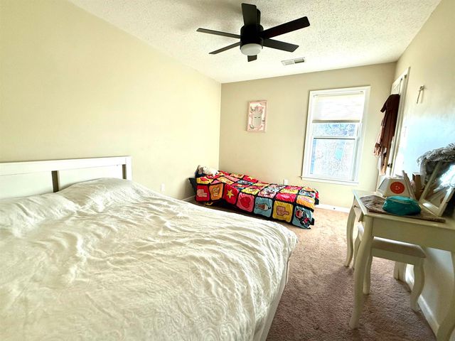 8481 OVERCUP OAKS DR, Memphis, TN 38018