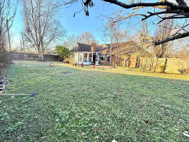 8481 OVERCUP OAKS DR, Memphis, TN 38018