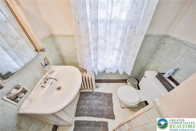 807 Spring Garden Street, Easton, PA 18042