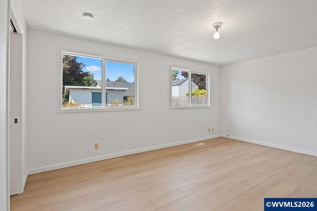 5455 Hickory Hill Dr SE, Salem, OR 97306