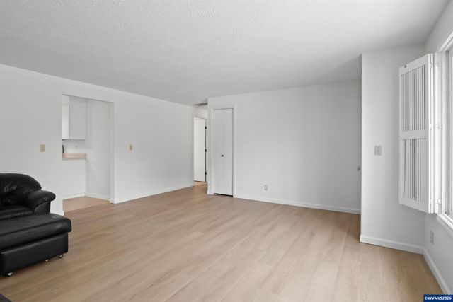 5455 Hickory Hill Dr SE, Salem, OR 97306