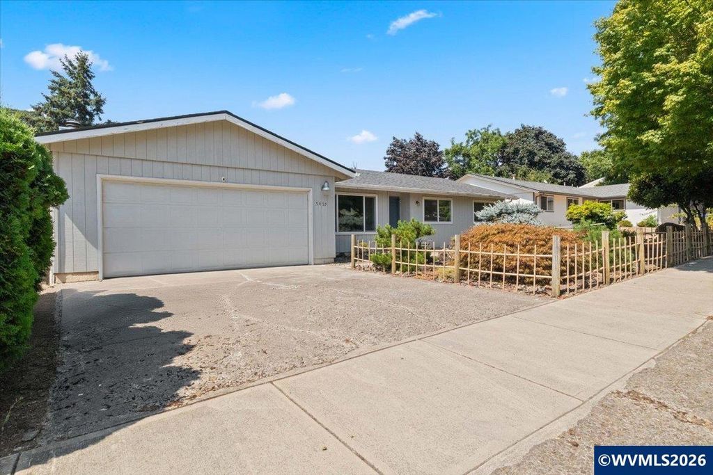 5455 Hickory Hill Dr SE, Salem, OR 97306