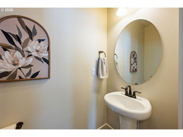 10320 Nw 293RD Ave, North Plains, OR 97133