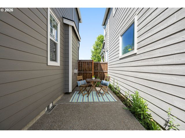 10320 Nw 293RD Ave, North Plains, OR 97133