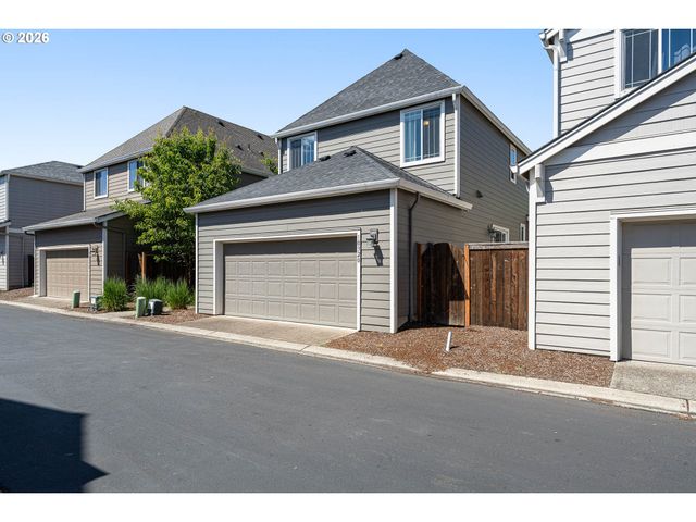 10320 Nw 293RD Ave, North Plains, OR 97133