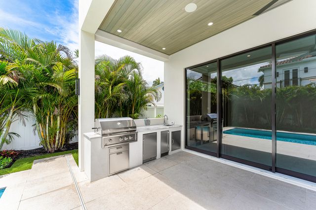 434 NE 6th Street, Boca Raton, FL 33432