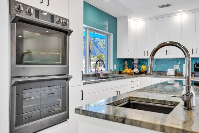 201 SE 11th Street, Pompano Beach, FL 33060
