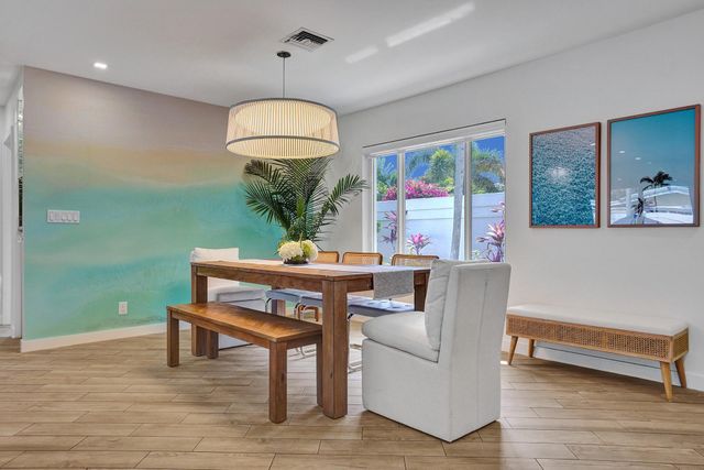 201 SE 11th Street, Pompano Beach, FL 33060