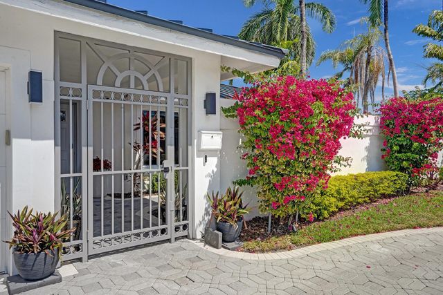 201 SE 11th Street, Pompano Beach, FL 33060