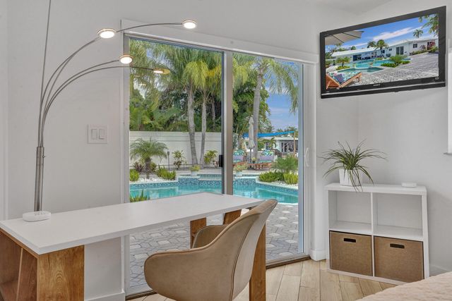 201 SE 11th Street, Pompano Beach, FL 33060
