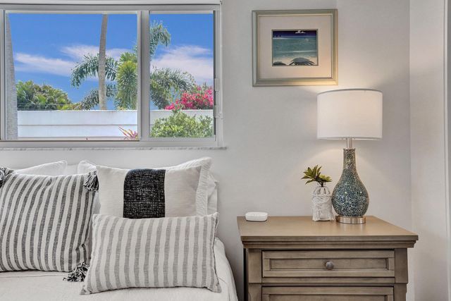 201 SE 11th Street, Pompano Beach, FL 33060