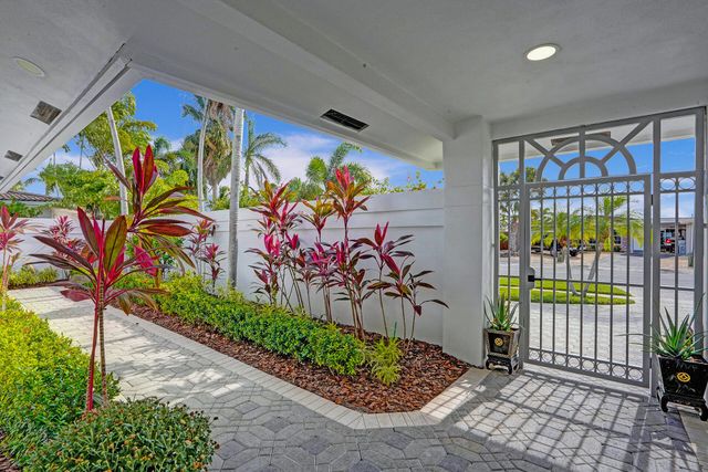201 SE 11th Street, Pompano Beach, FL 33060
