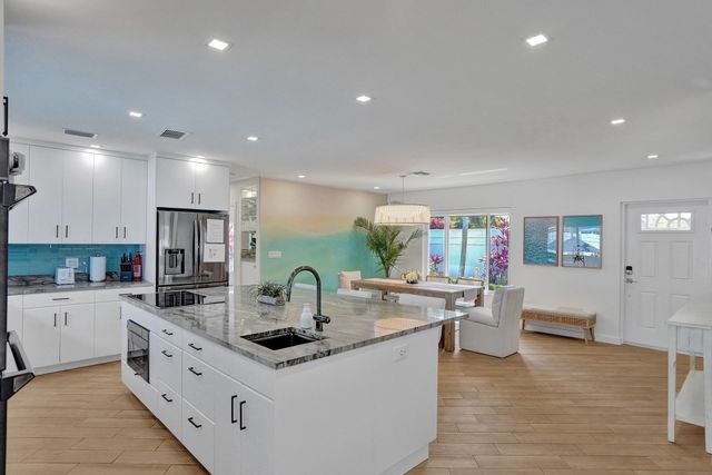 201 SE 11th Street, Pompano Beach, FL 33060