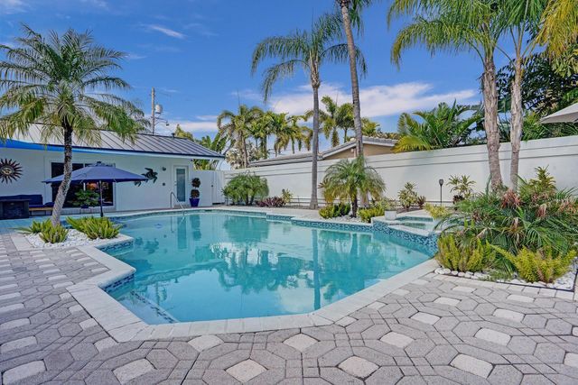 201 SE 11th Street, Pompano Beach, FL 33060