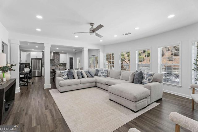 10 Collins Lake Place, Mableton, GA 30126