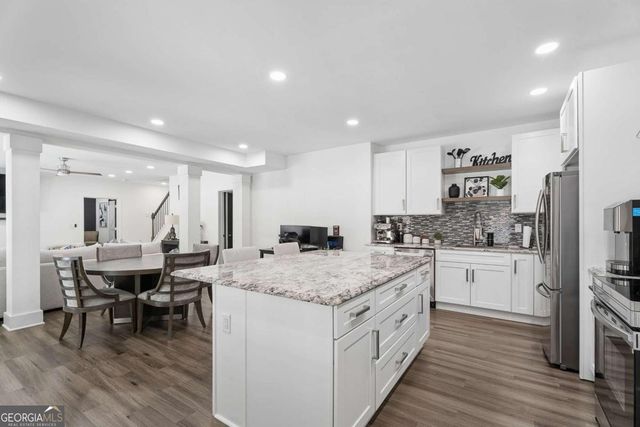 10 Collins Lake Place, Mableton, GA 30126
