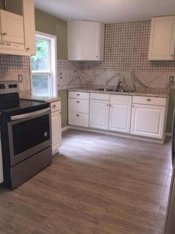 2120 S Burdick Street, Kalamazoo, MI 49001