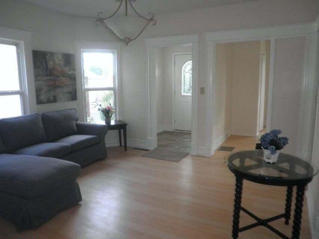 2120 S Burdick Street, Kalamazoo, MI 49001