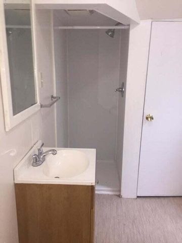 2120 S Burdick Street, Kalamazoo, MI 49001