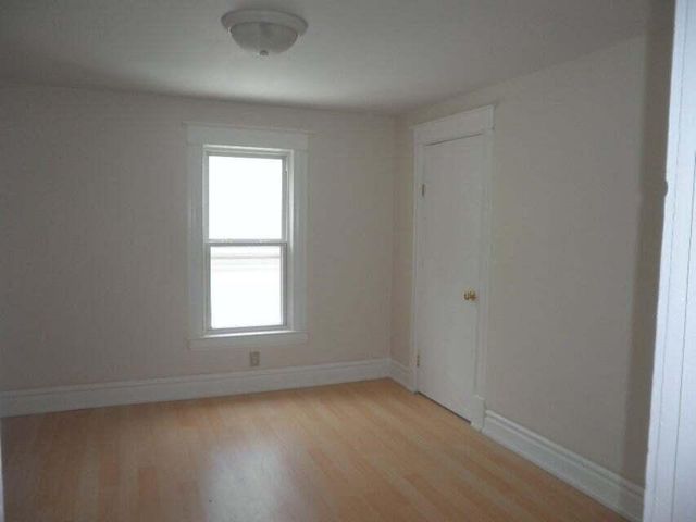 2120 S Burdick Street, Kalamazoo, MI 49001