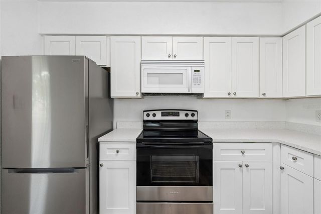 2832 MIRIAM STREET S, St Petersburg, FL 33711