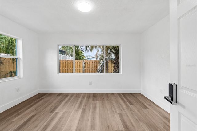 2832 MIRIAM STREET S, St Petersburg, FL 33711