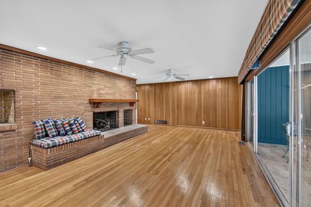 5274 Powers Ferry Road NW, Sandy Springs, GA 30327