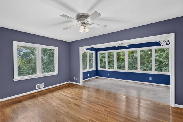 5274 Powers Ferry Road NW, Sandy Springs, GA 30327