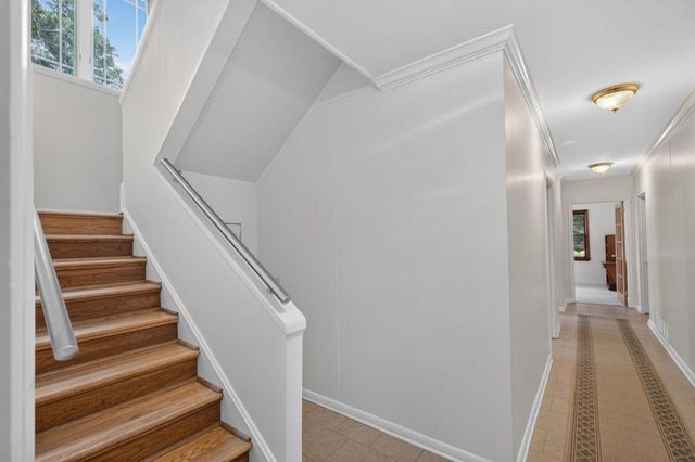5274 Powers Ferry Road NW, Sandy Springs, GA 30327